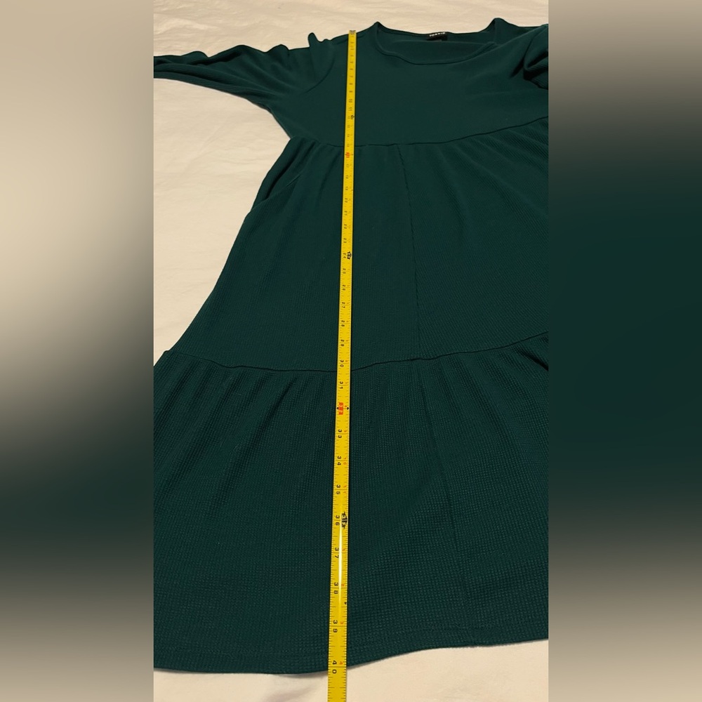 TORRID Plus Women’s Green Ribbed Knit Tiered SkaterJersey Midi Dress Size 2 - Picture 13 of 14